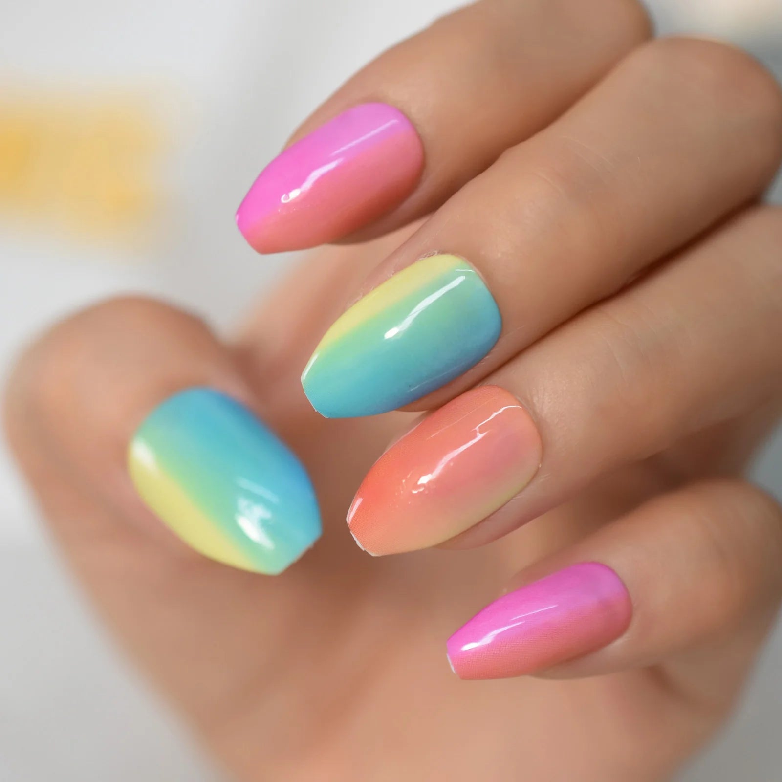 Dolce - Medium Coffin - Press on Nails